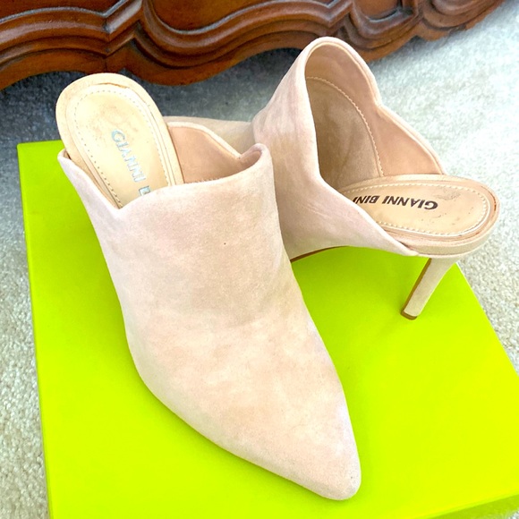 Gianni Bini Shoes - Cute Gianni Bini suede nude pointy toe mule stilettos, 6.5M